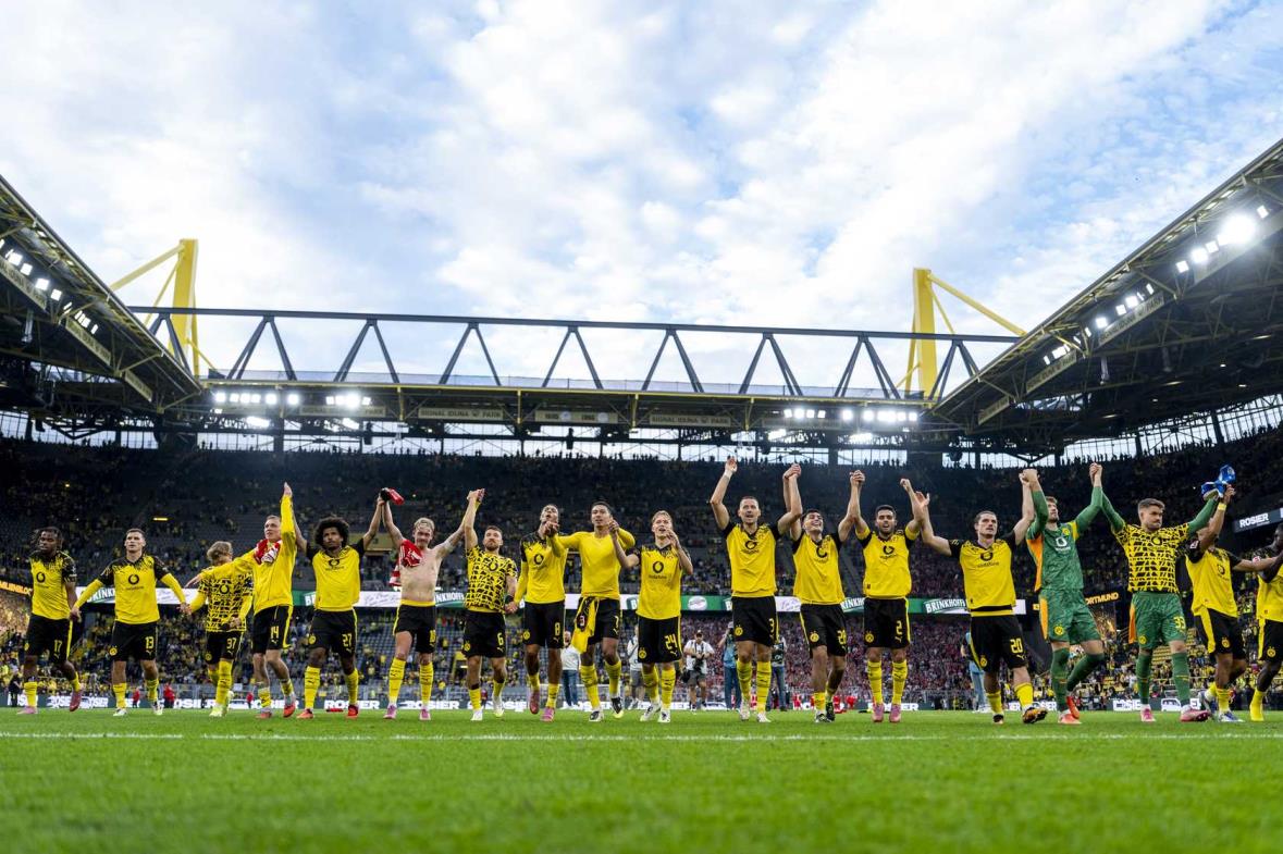 ボルシア ドルトムント 選手集合写真